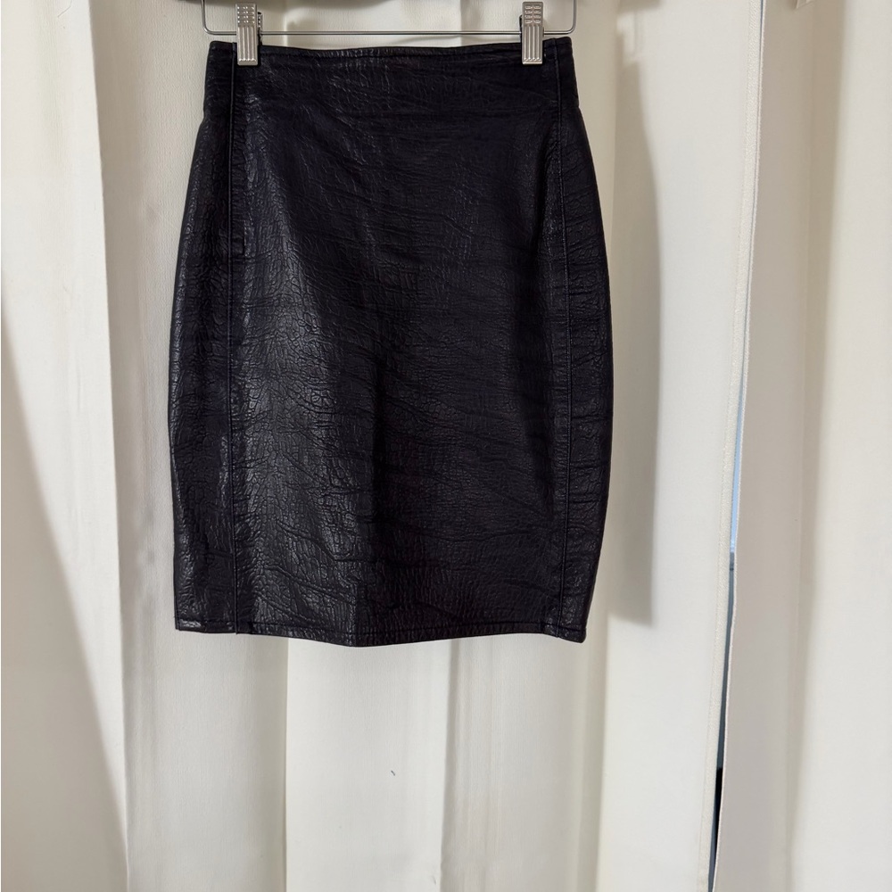 Vintage 80’s-90’s Eggplant Leather Pencil Skirt